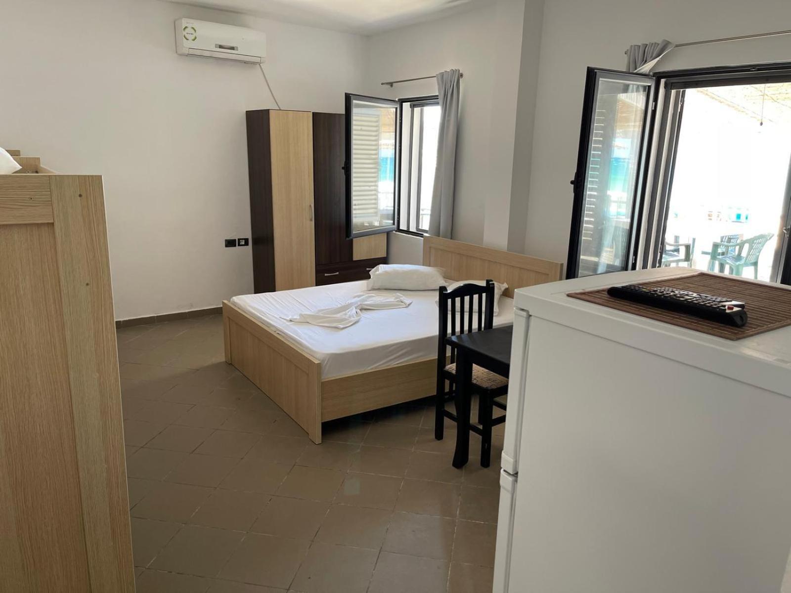 Karaburun Sunset Beach Orikum Rom bilde