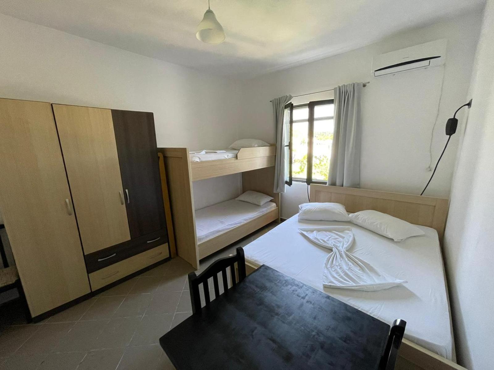 Karaburun Sunset Beach Orikum Rom bilde