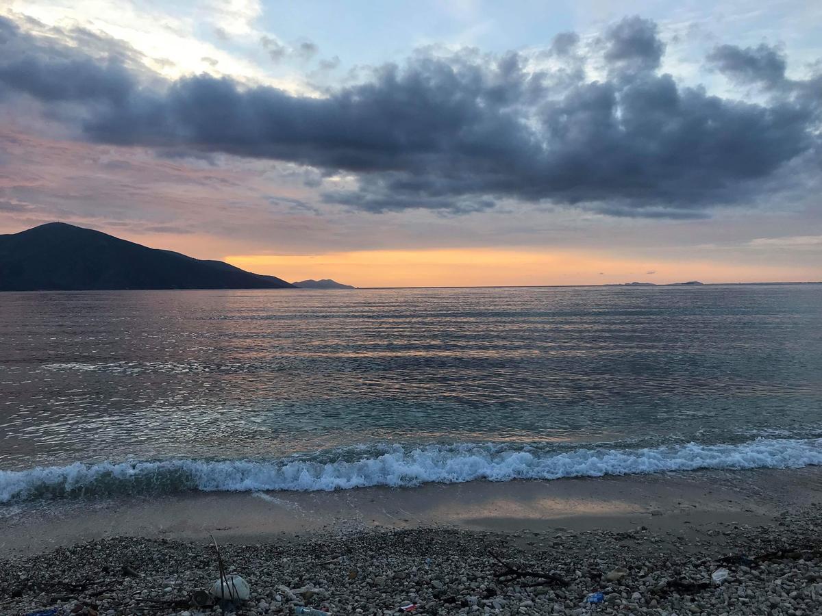 Karaburun Sunset Beach Leilighet Orikum Eksteriør bilde