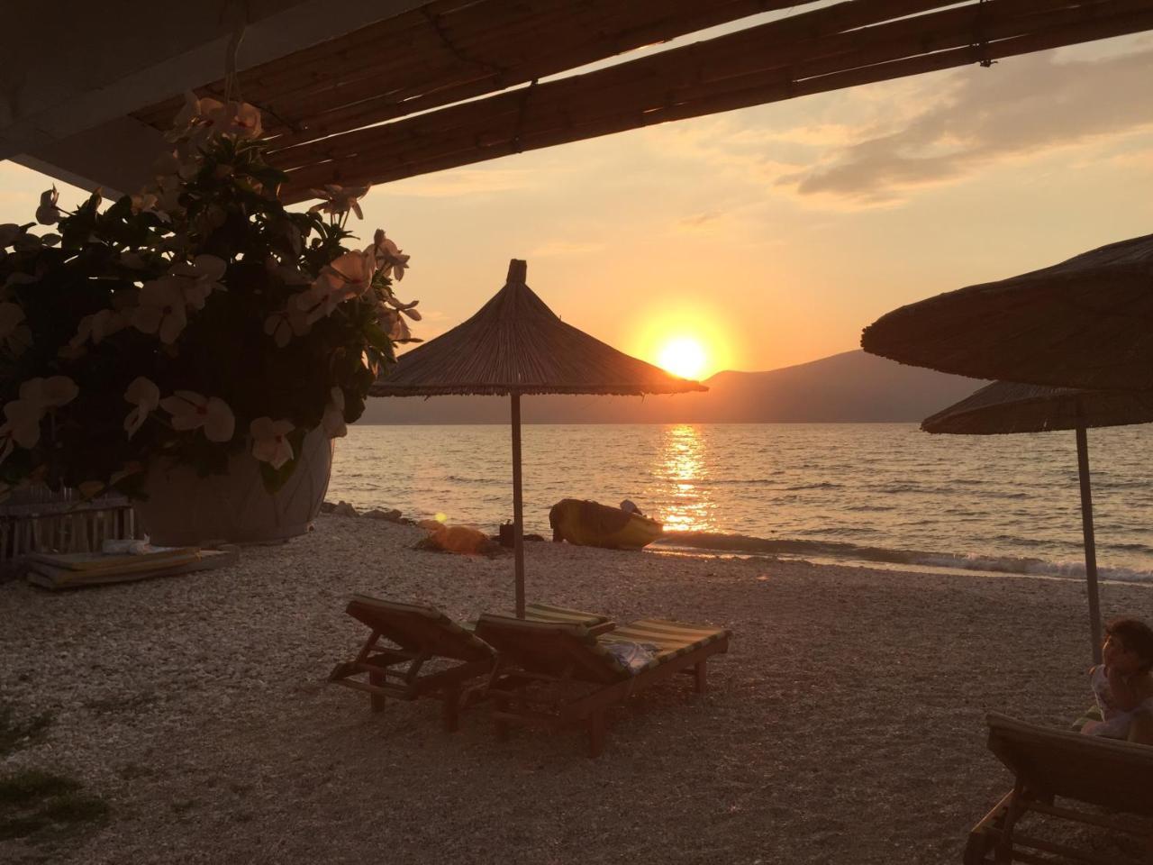 Karaburun Sunset Beach Leilighet Orikum Eksteriør bilde